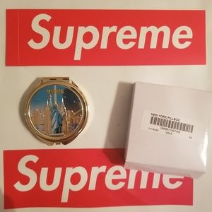 Supreme New York pillbox